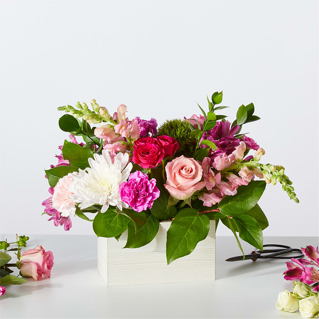 Sweetberry Box – A Florist Original – Flowers By Lorena, Chino CA