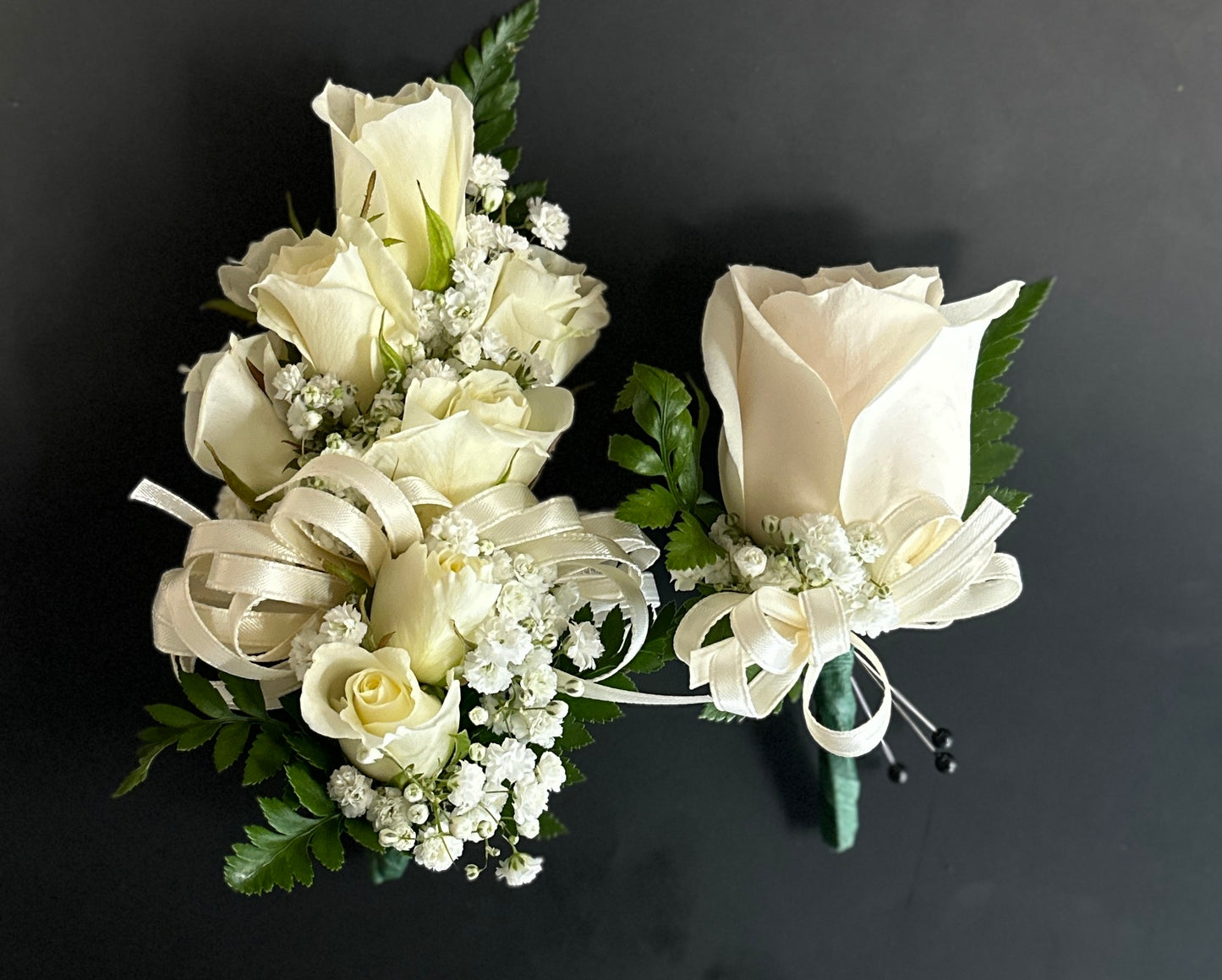 Corsage and Bountonniere Set