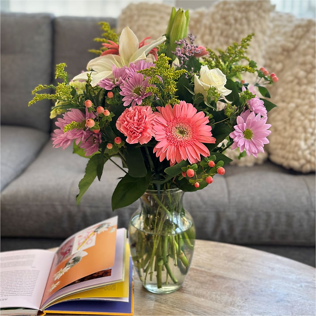 Pastel Tradition - A Florist Original – Flowers By Lorena, Chino CA