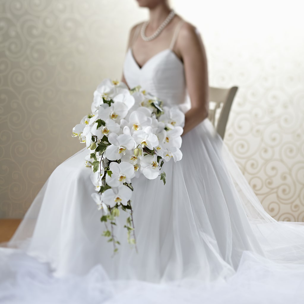 Classic White Bouquet – Flowers By Lorena, Chino CA