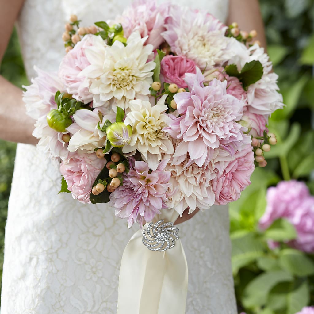 Heart's Promise Bouquet – Flowers By Lorena, Chino CA