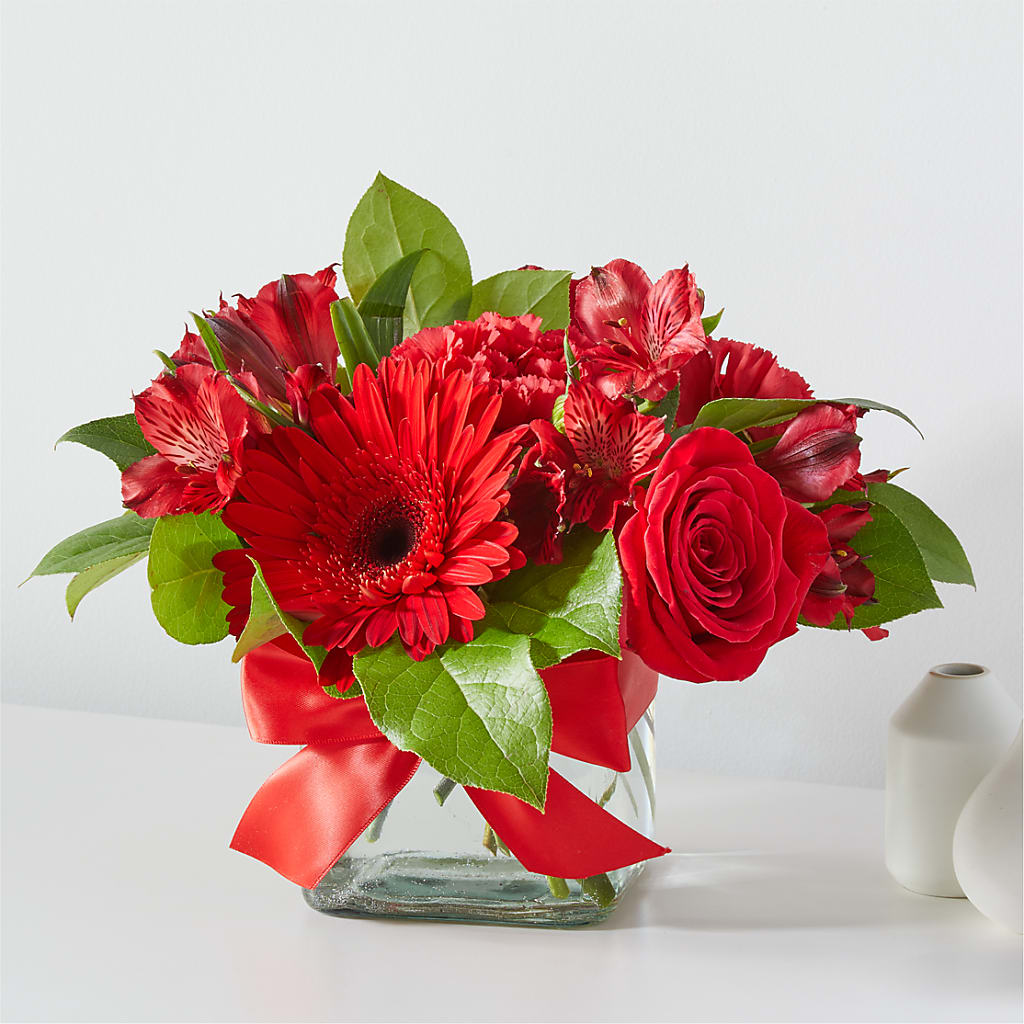 Red Hot Bouquet – Flowers By Lorena, Chino CA