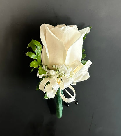 Rose Boutonnière –  Flowers By Lorena, Chino CA