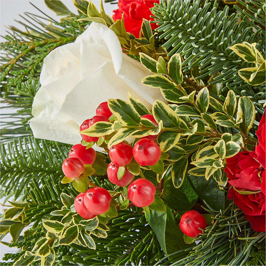 December Dreams Centerpiece –  Flowers By Lorena, Chino CA