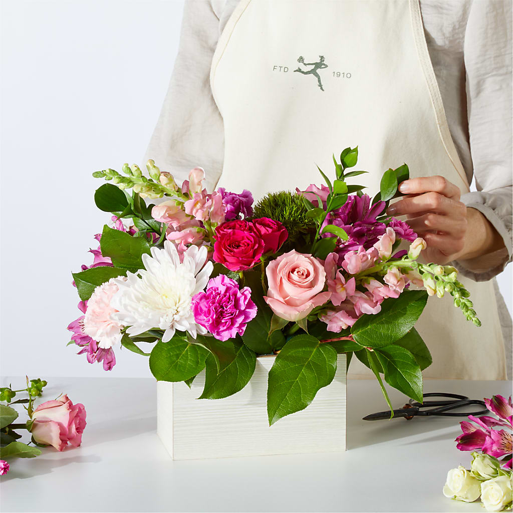 Sweetberry Box – A Florist Original –  Flowers By Lorena, Chino CA