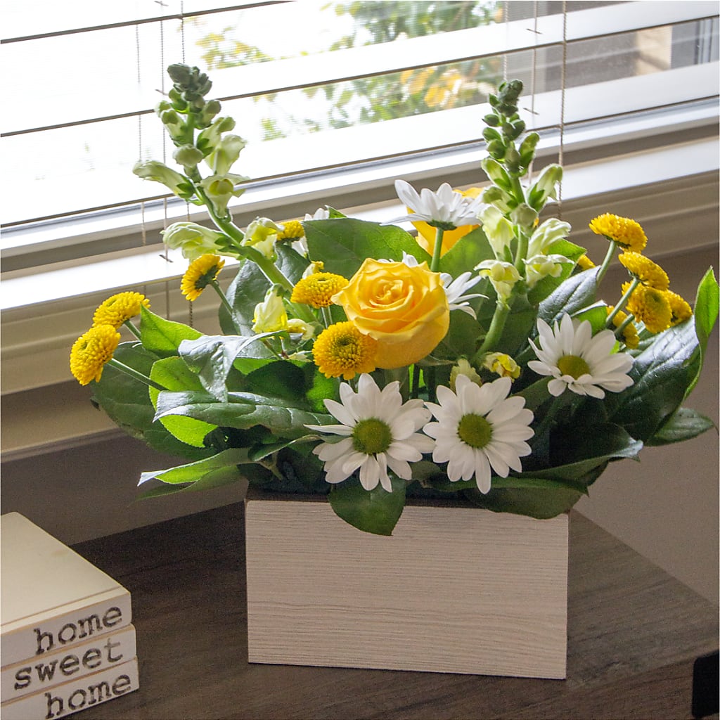 Sun Salutation Box Bouquet –  Flowers By Lorena, Chino CA