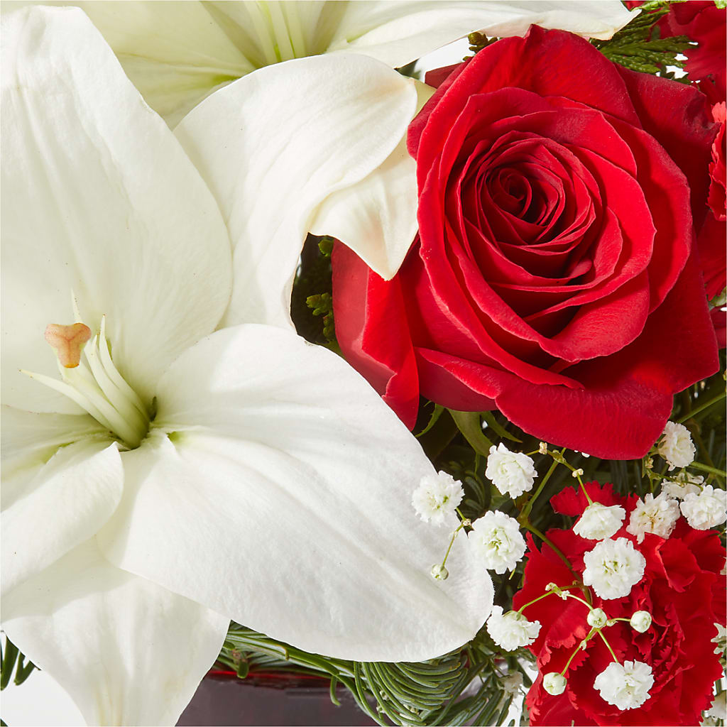 Holiday Season Bouquet –  Flowers By Lorena, Chino CA