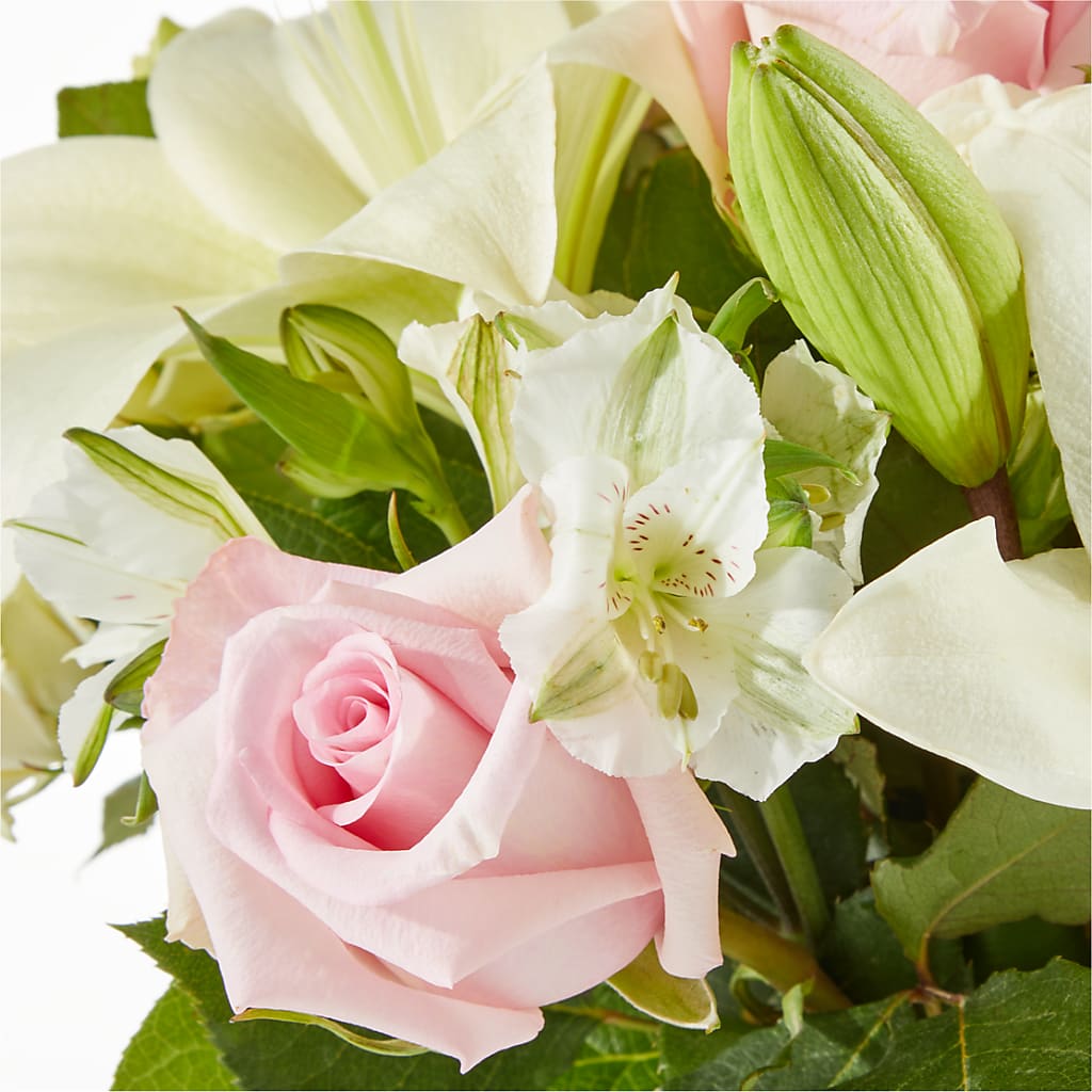 Kindhearted Bouquet –  Flowers By Lorena, Chino CA